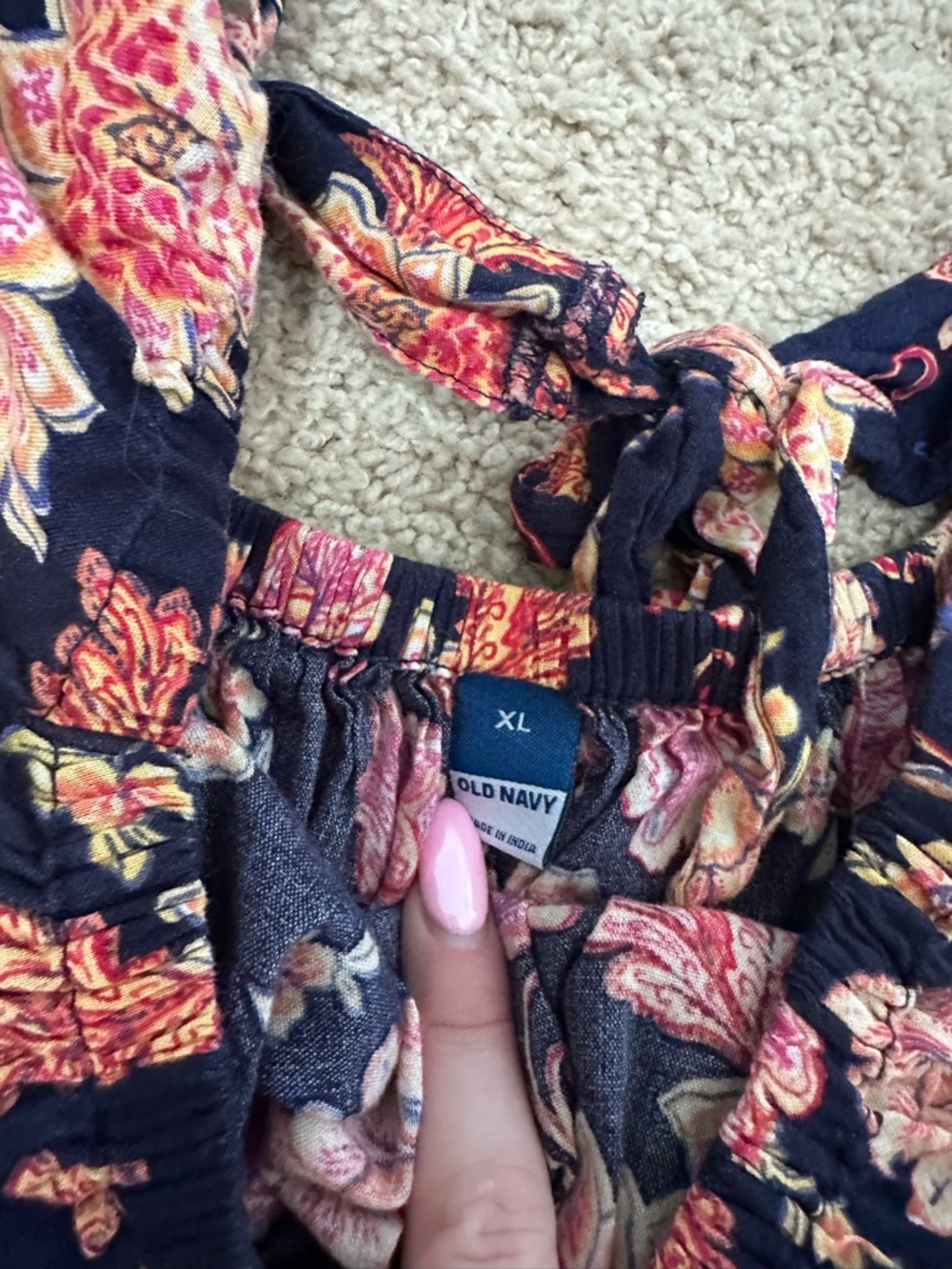 Old Navy Navy Floral Ruffle Strap Camisole - Picture 4 of 4